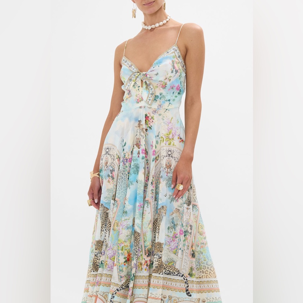 Camilla Long Dress With Tie
Front We Always Have Alexandria